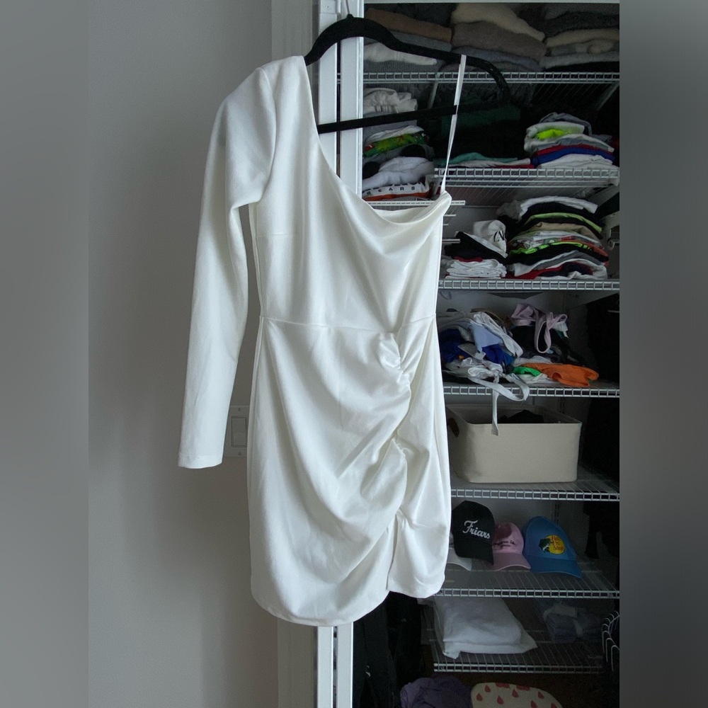 DISCOUNTED SHIPPING small white windsor one shoulder dress